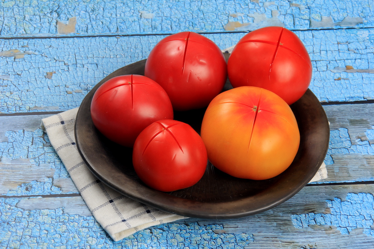 How To Peel Tomatoes How to peel tomatoes